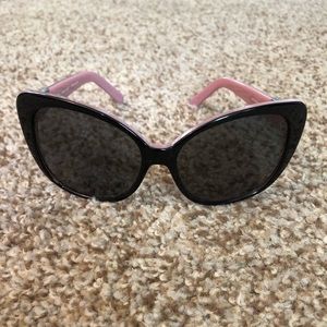 Limited edition GUESS brand sunglasses